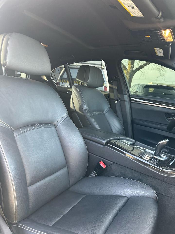 2015 BMW 5 Series 528i M sport - Photo #12