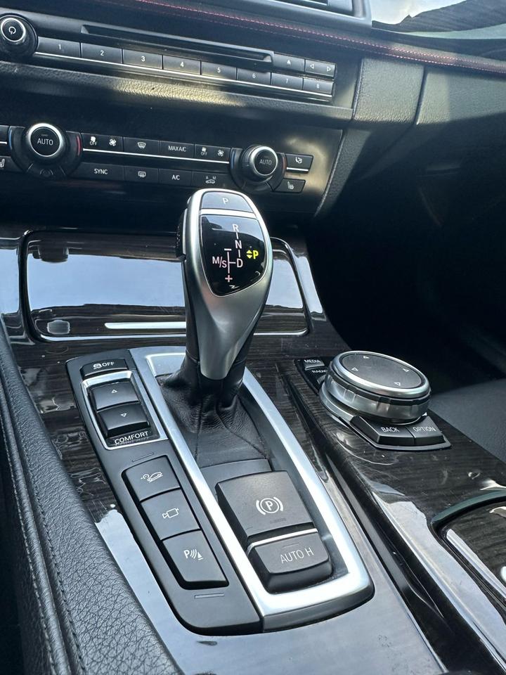 2015 BMW 5 Series 528i M sport - Photo #13