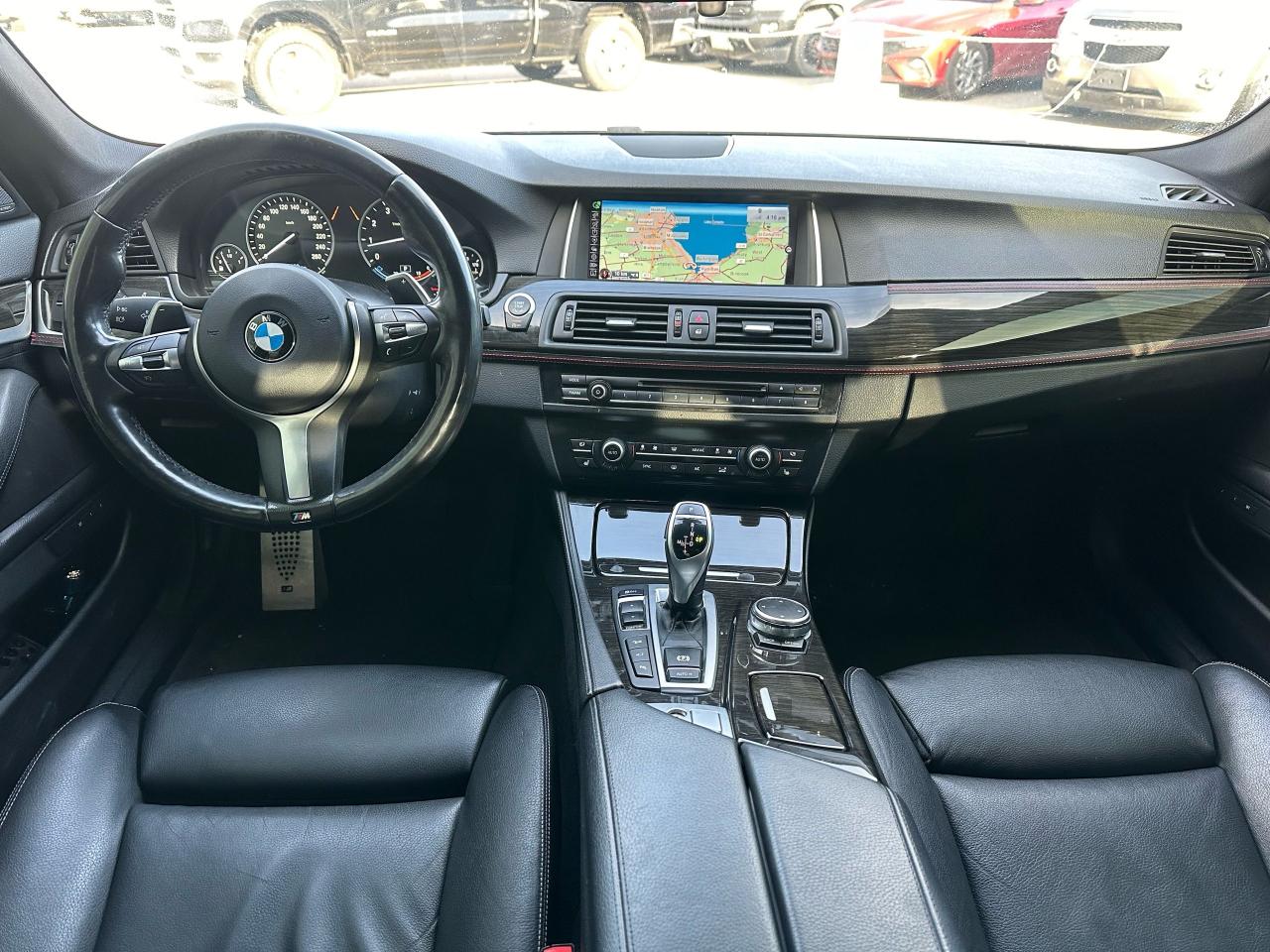 2015 BMW 5 Series 528i M sport Photo