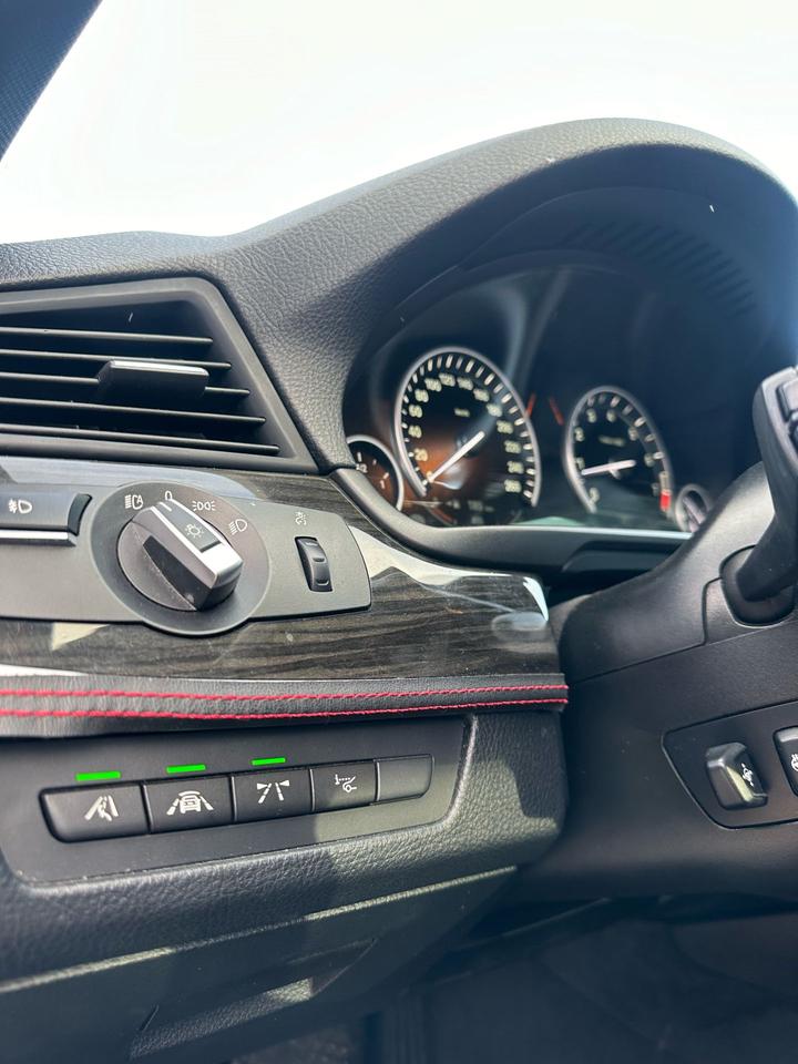 2015 BMW 5 Series 528i M sport - Photo #16