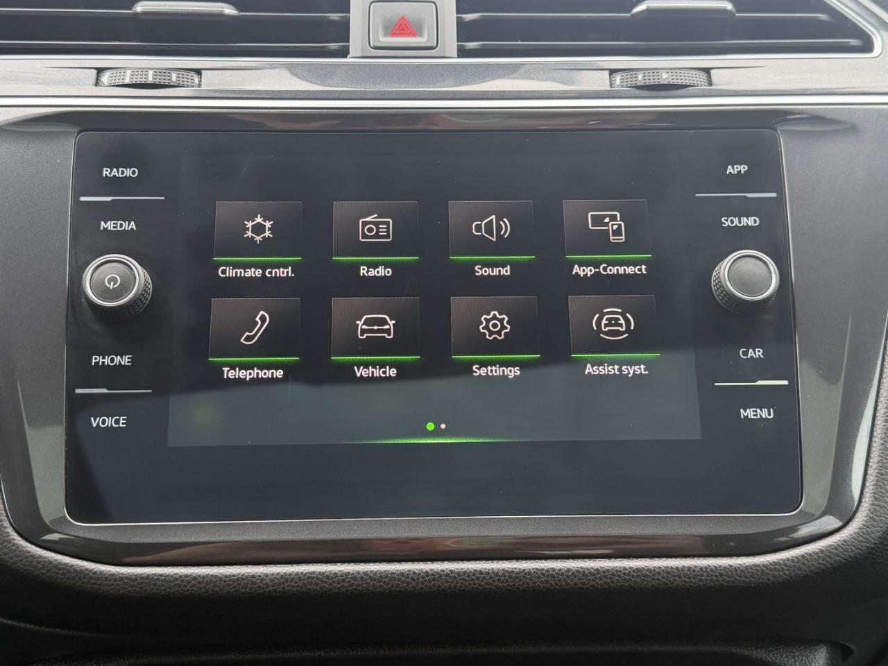 2023 Volkswagen Tiguan Comfortline R-Line Black Edition Photo