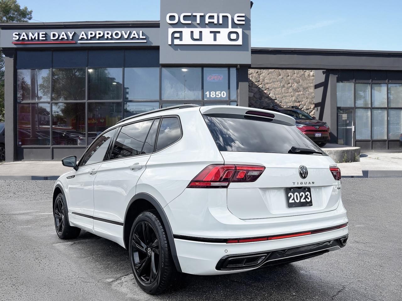 2023 Volkswagen Tiguan Comfortline R-Line Black Edition 4MOTION Photo3