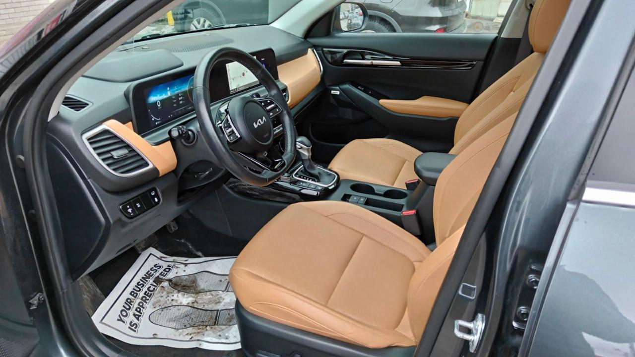 2024 Kia Seltos SX Photo