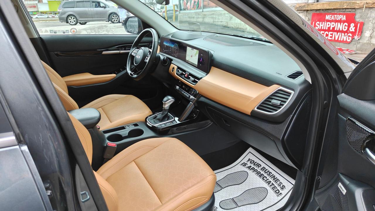 2024 Kia Seltos SX Photo