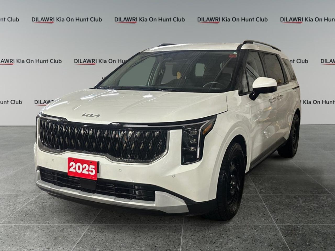 Used 2025 Kia Carnival HEV Hybrid LX+ for sale in Nepean, ON