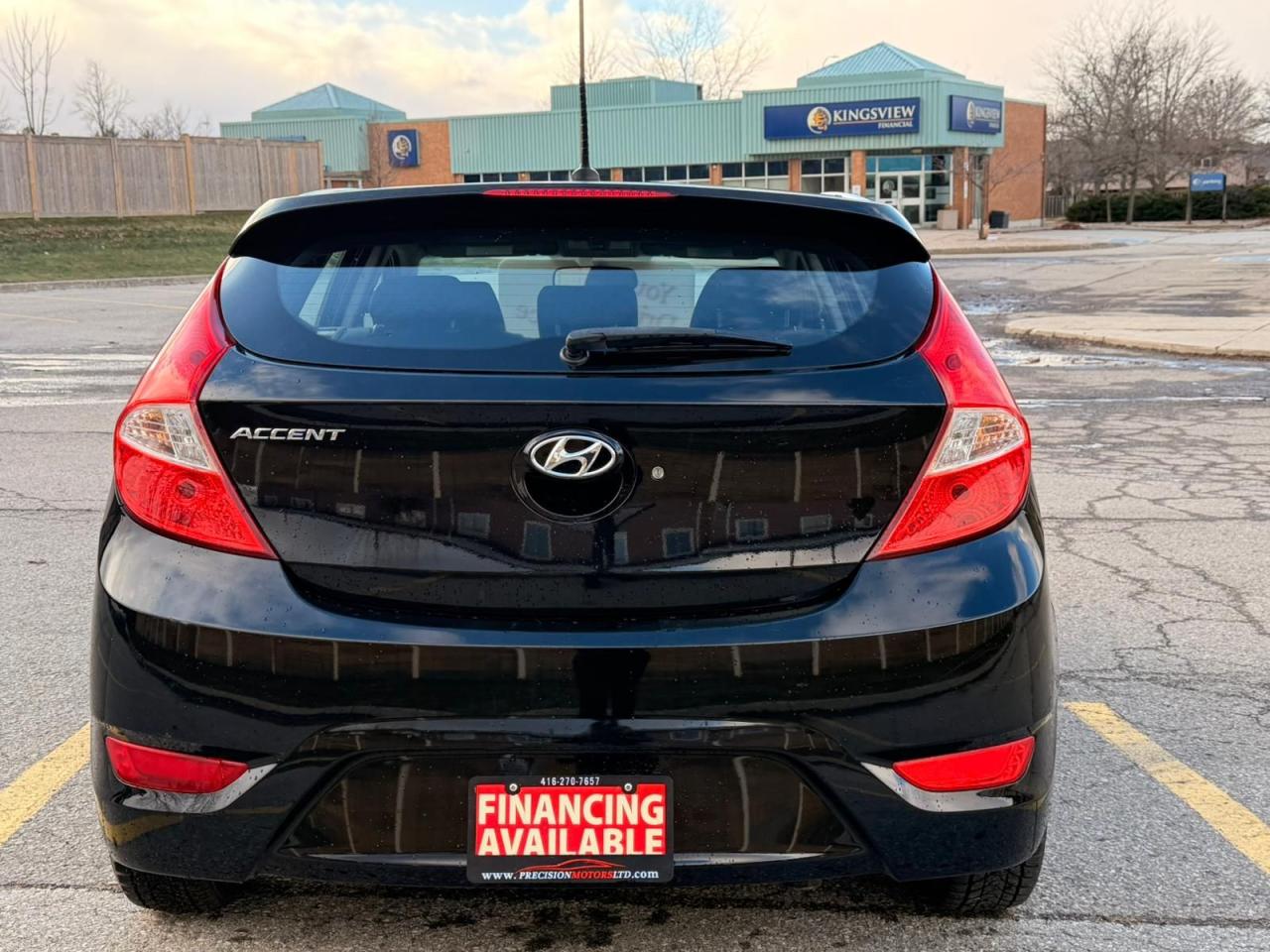 2016 Hyundai Accent GL Photo3