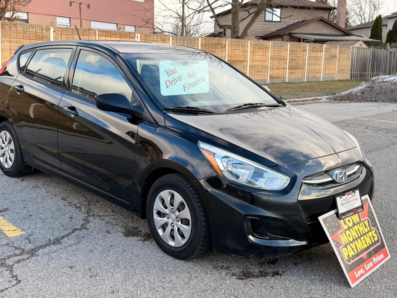 2016 Hyundai Accent GL Photo