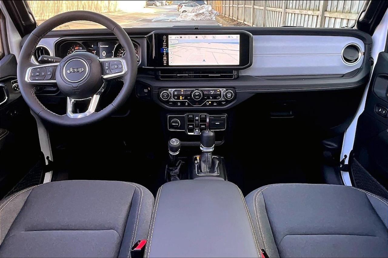 2025 Jeep Wrangler Sahara 4 Door 4x4 Photo4