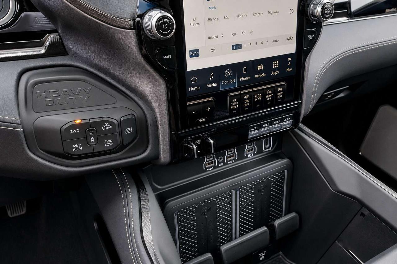 2026 RAM 2500 REBEL | 6.7L Diesel | Leather | Sunroof | Level 2 Photo