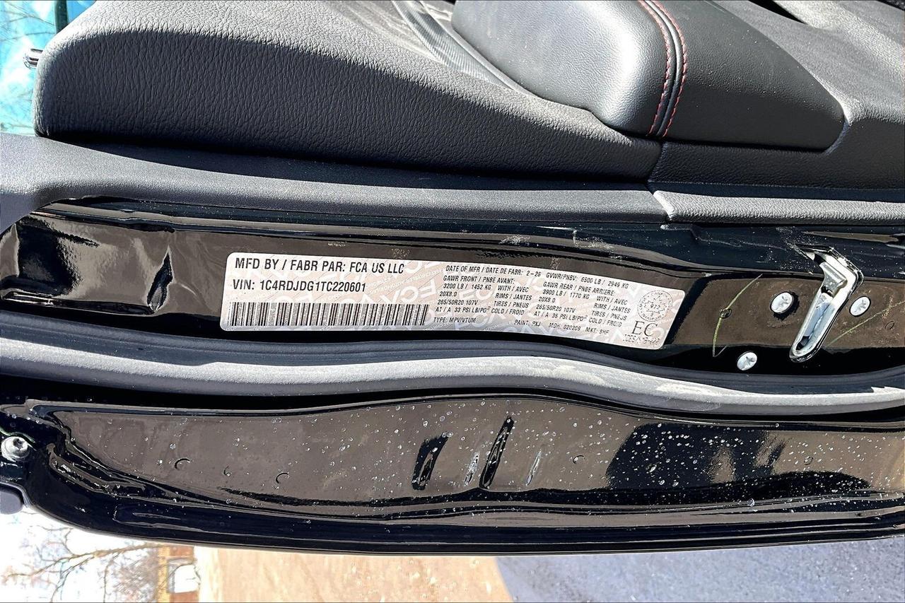 2026 Dodge Durango GT PLUS AWD | Leather | Sunroof | Blacktop | 7PASS Photo