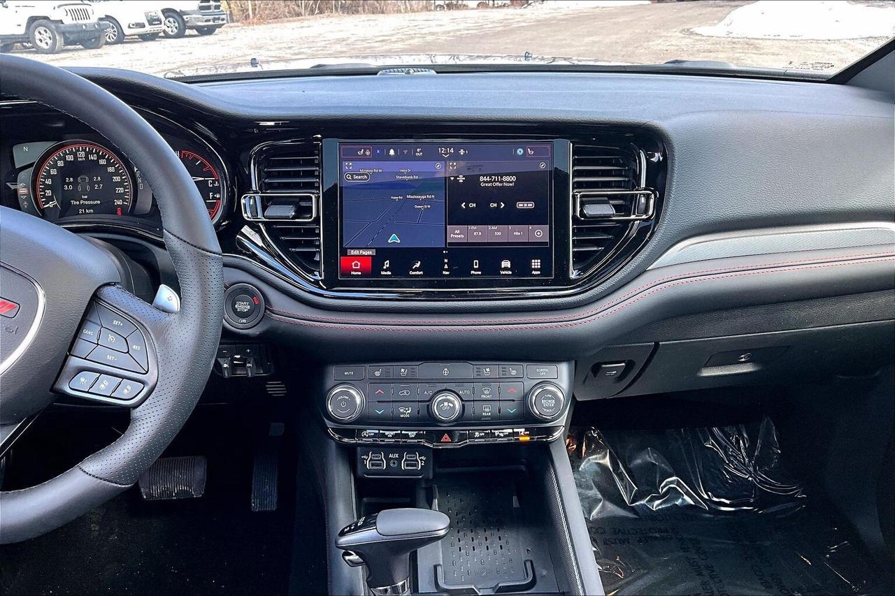 2026 Dodge Durango GT PLUS AWD | Leather | Sunroof | Blacktop | 7PASS Photo4