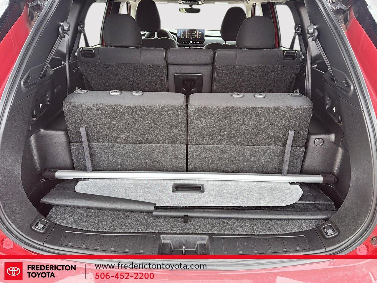 2025 Mitsubishi Outlander SE Photo