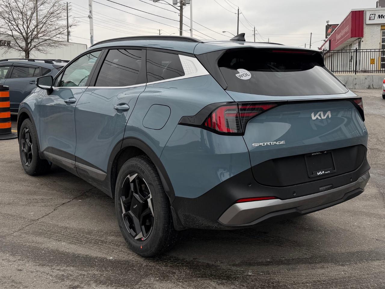 2026 Kia Sportage EX Photo2
