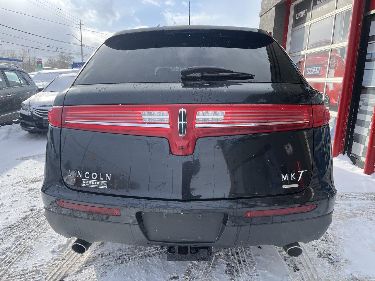 2010 Lincoln MKT MkT Photo4