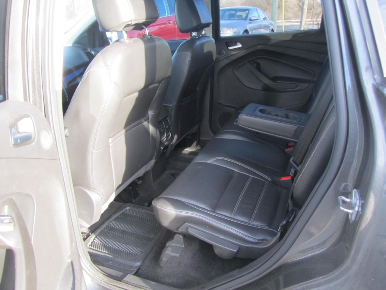 2017 Ford Escape Titanium 4WD Photo