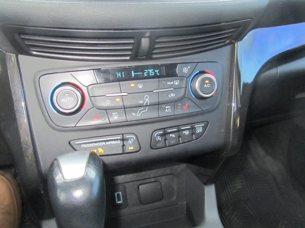 2017 Ford Escape Titanium 4WD Photo