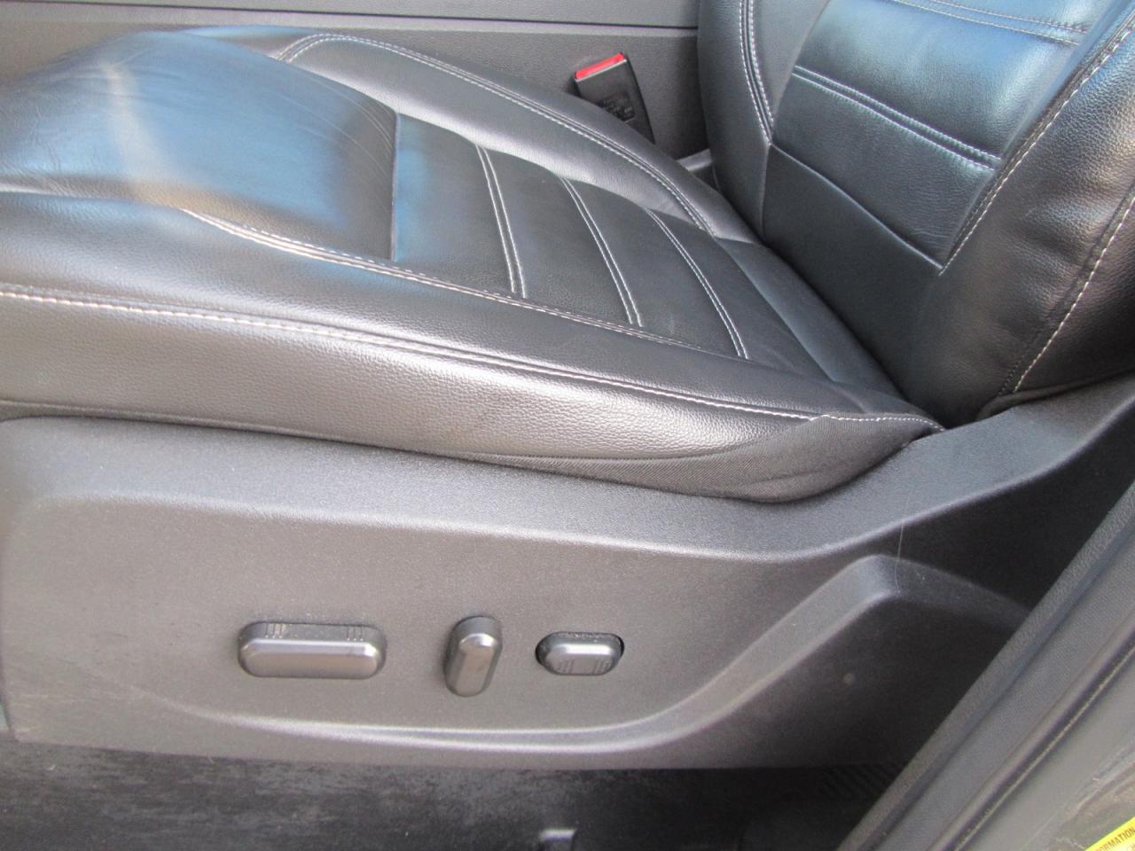 2017 Ford Escape Titanium 4WD Photo