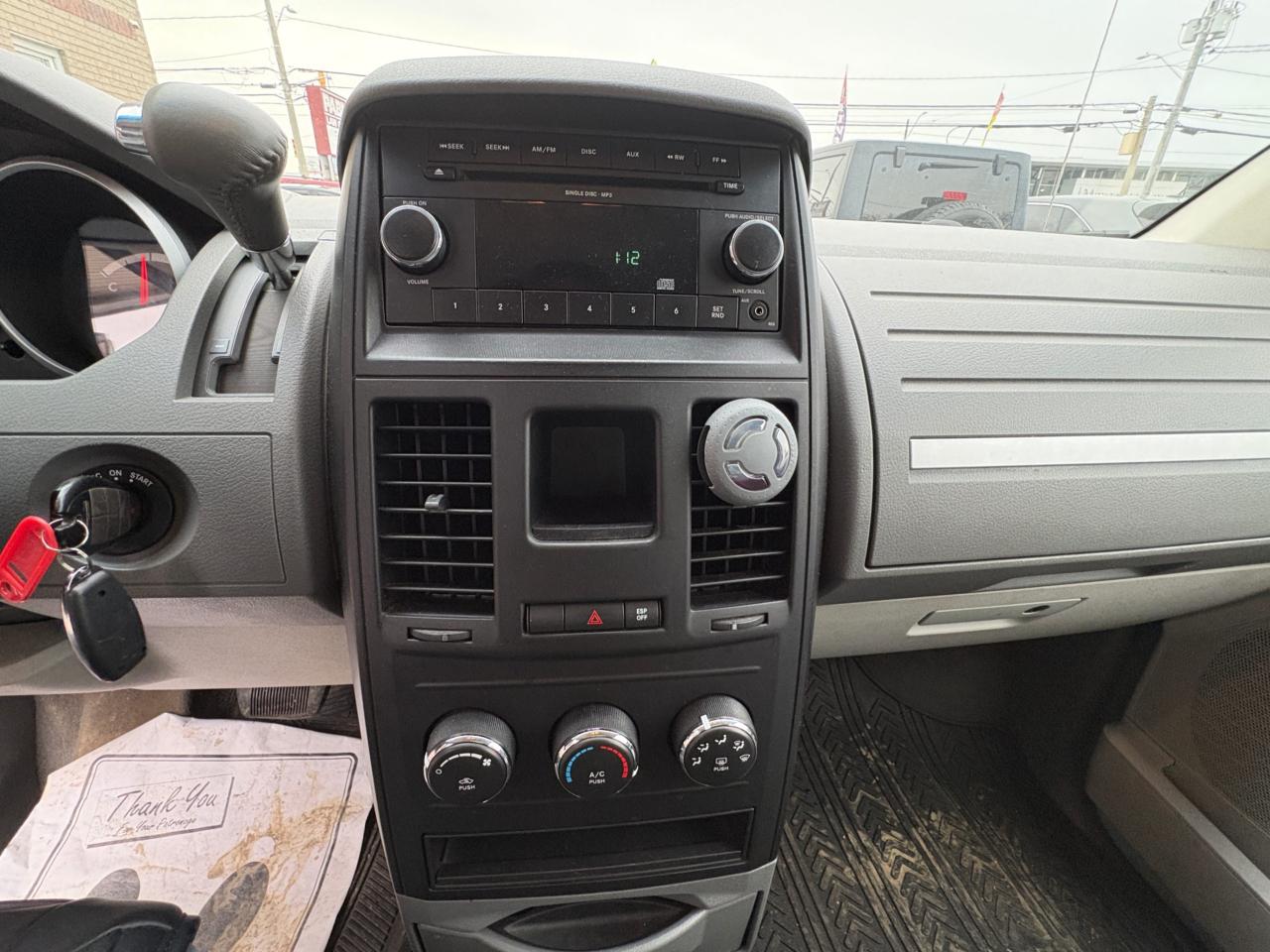 2009 Dodge Grand Caravan Stow ’n Go, 3.3L V6, Clean CARFAX, Certified | 1-Year Warranty | Low KM Photo