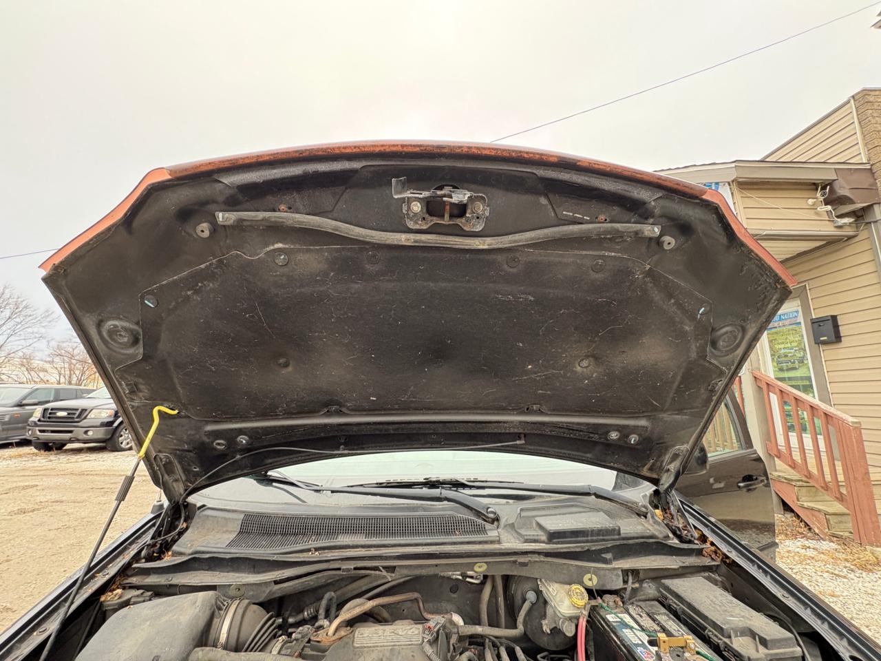 2009 Dodge Grand Caravan Stow ’n Go, 3.3L V6, Clean CARFAX, Certified | 1-Year Warranty | Low KM Photo