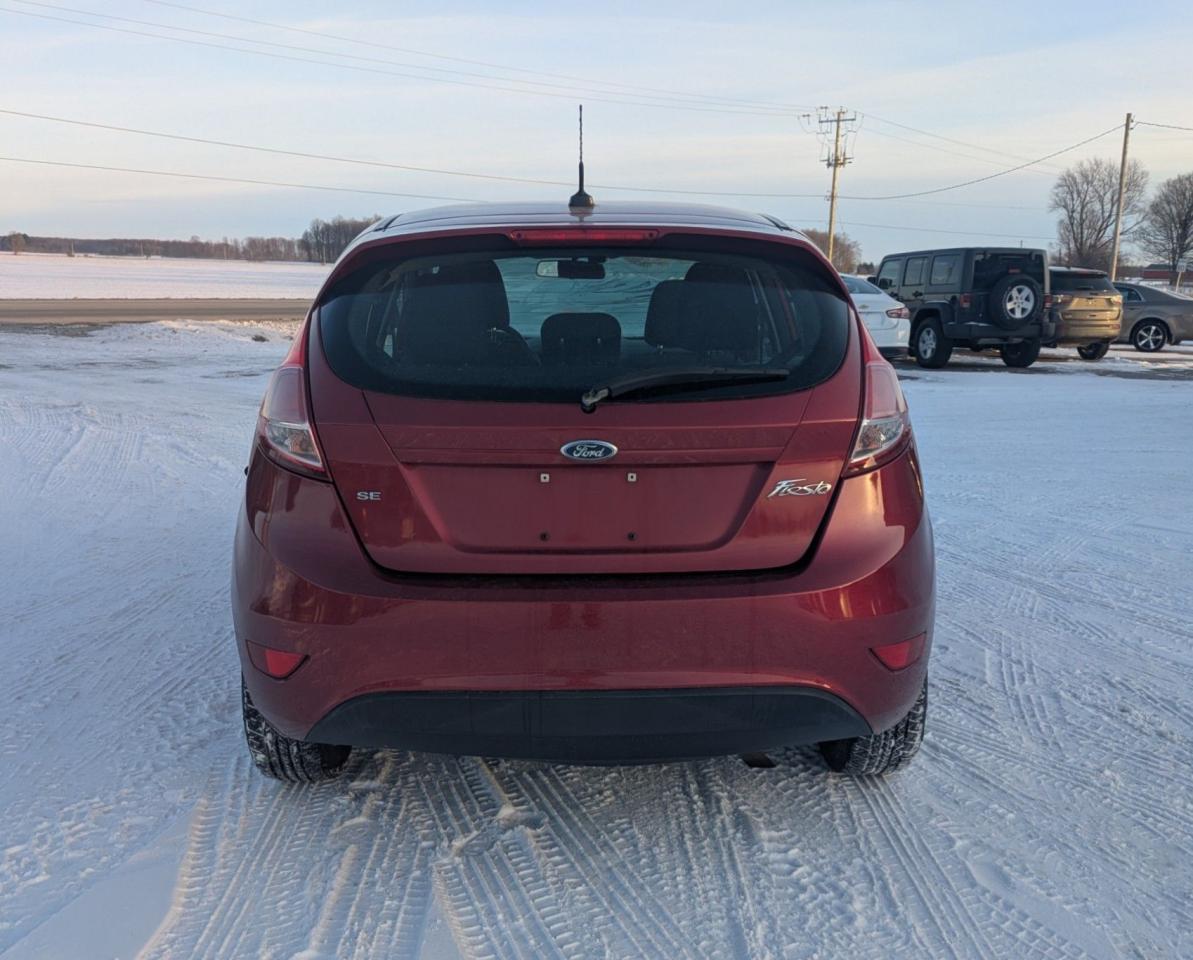 2015 Ford Fiesta 5dr HB SE Photo3