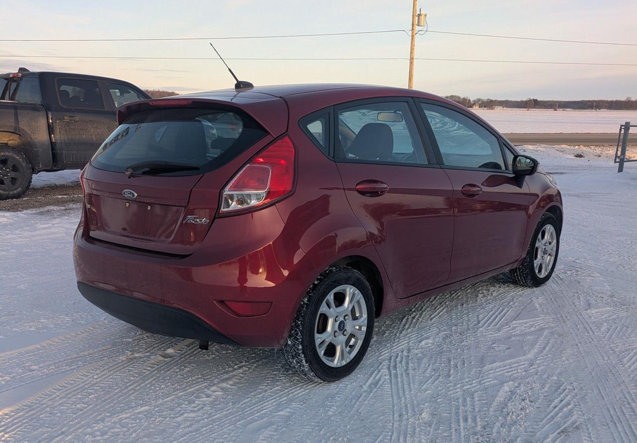 2015 Ford Fiesta 5dr HB SE Photo