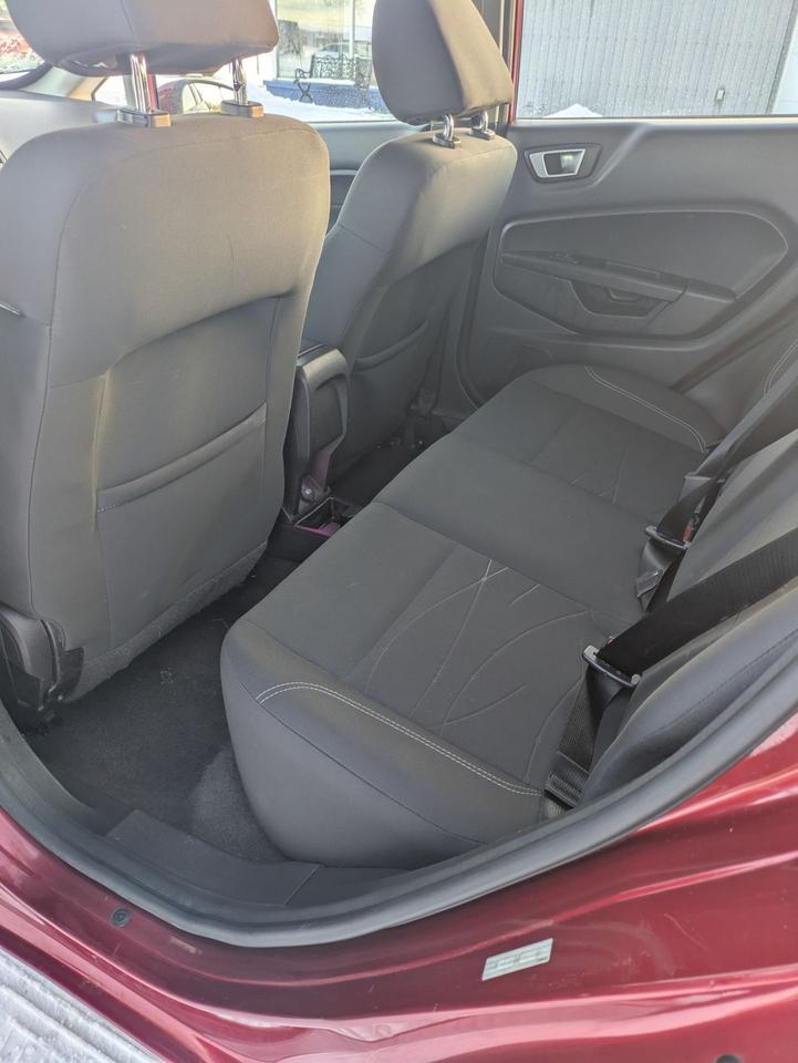 2015 Ford Fiesta 5dr HB SE Photo