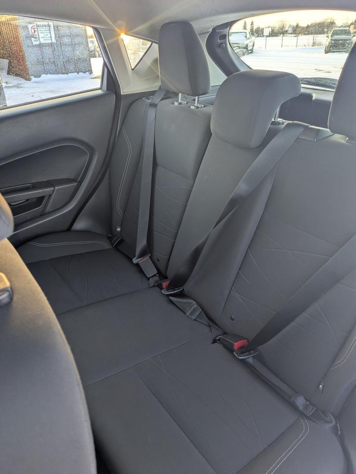 2015 Ford Fiesta 5dr HB SE Photo