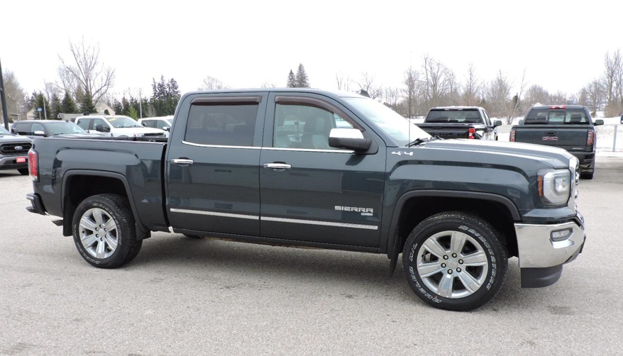 2018 GMC Sierra 1500 SLT 5.3L 4X4 Leather New Tires Only 131000 KMS Photo2