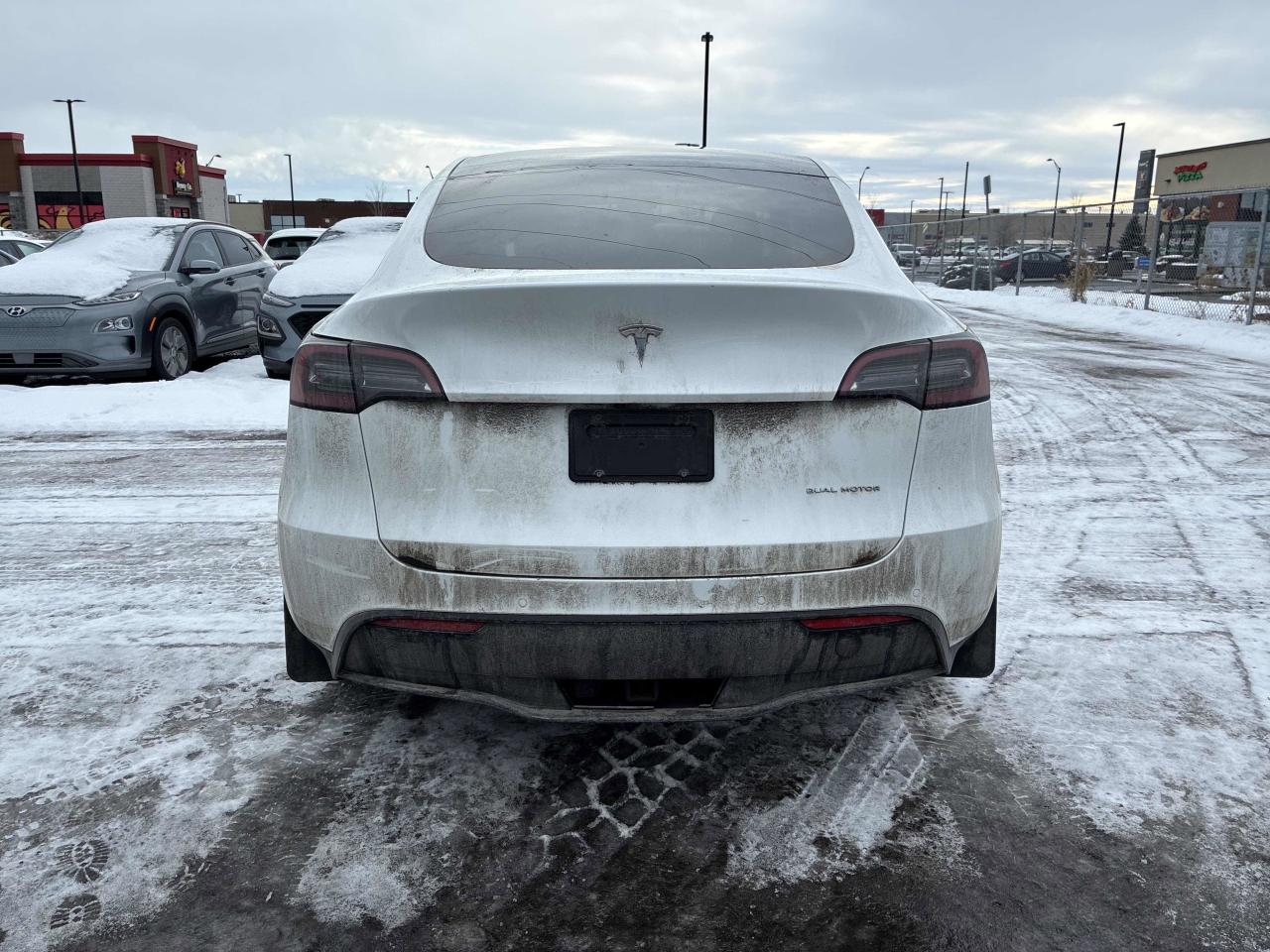 2022 Tesla Model Y LONG RANGE Photo3