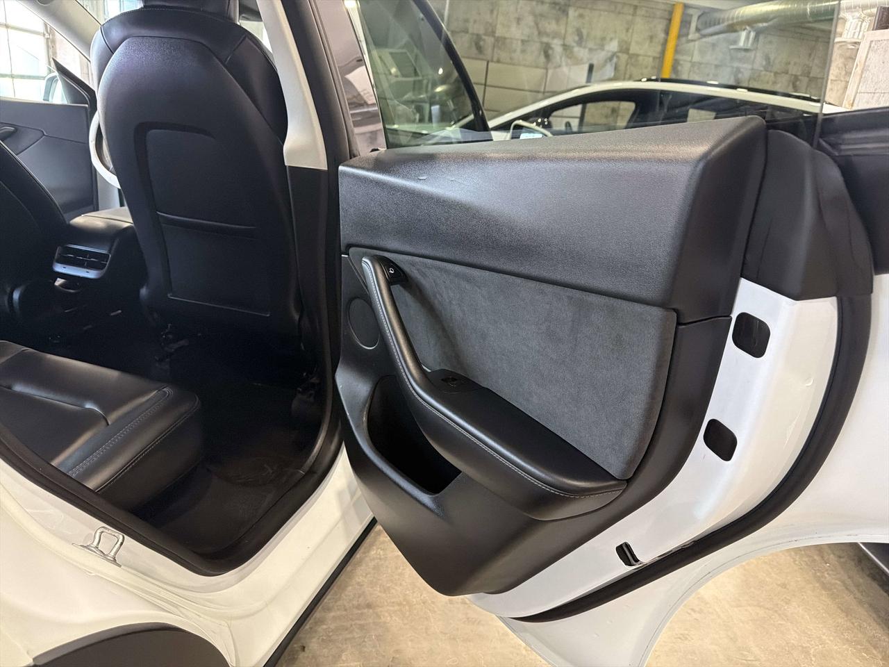 2022 Tesla Model Y LONG RANGE Photo