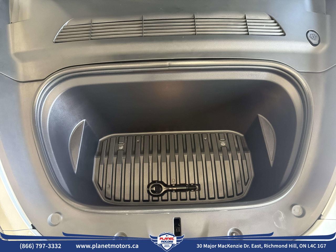 2022 Tesla Model Y LONG RANGE Photo