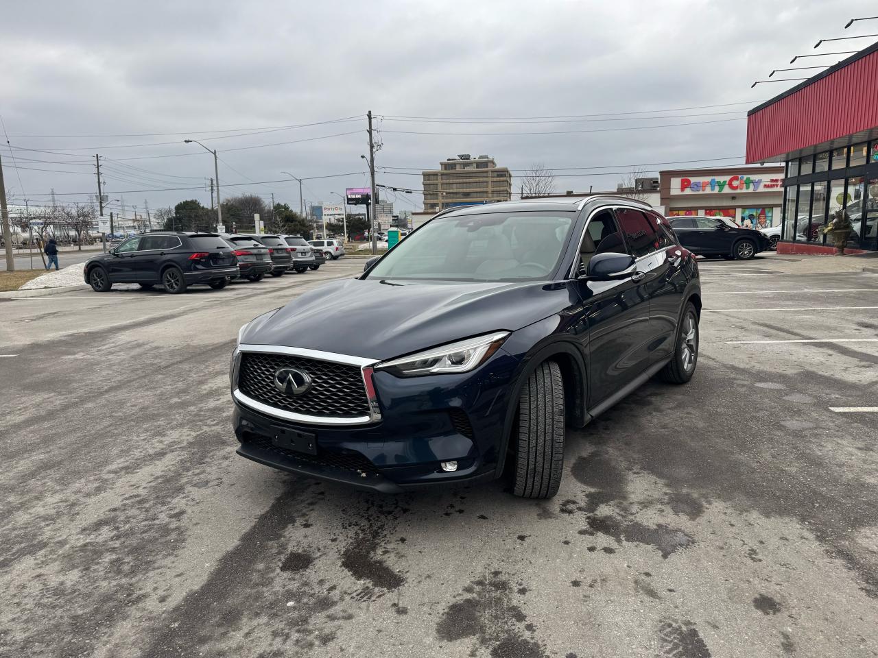 2019 Infiniti QX50 LUXE AWD LEATHER P/SUNROOF NAV CARPLAY B/SPOT CAME Photo2