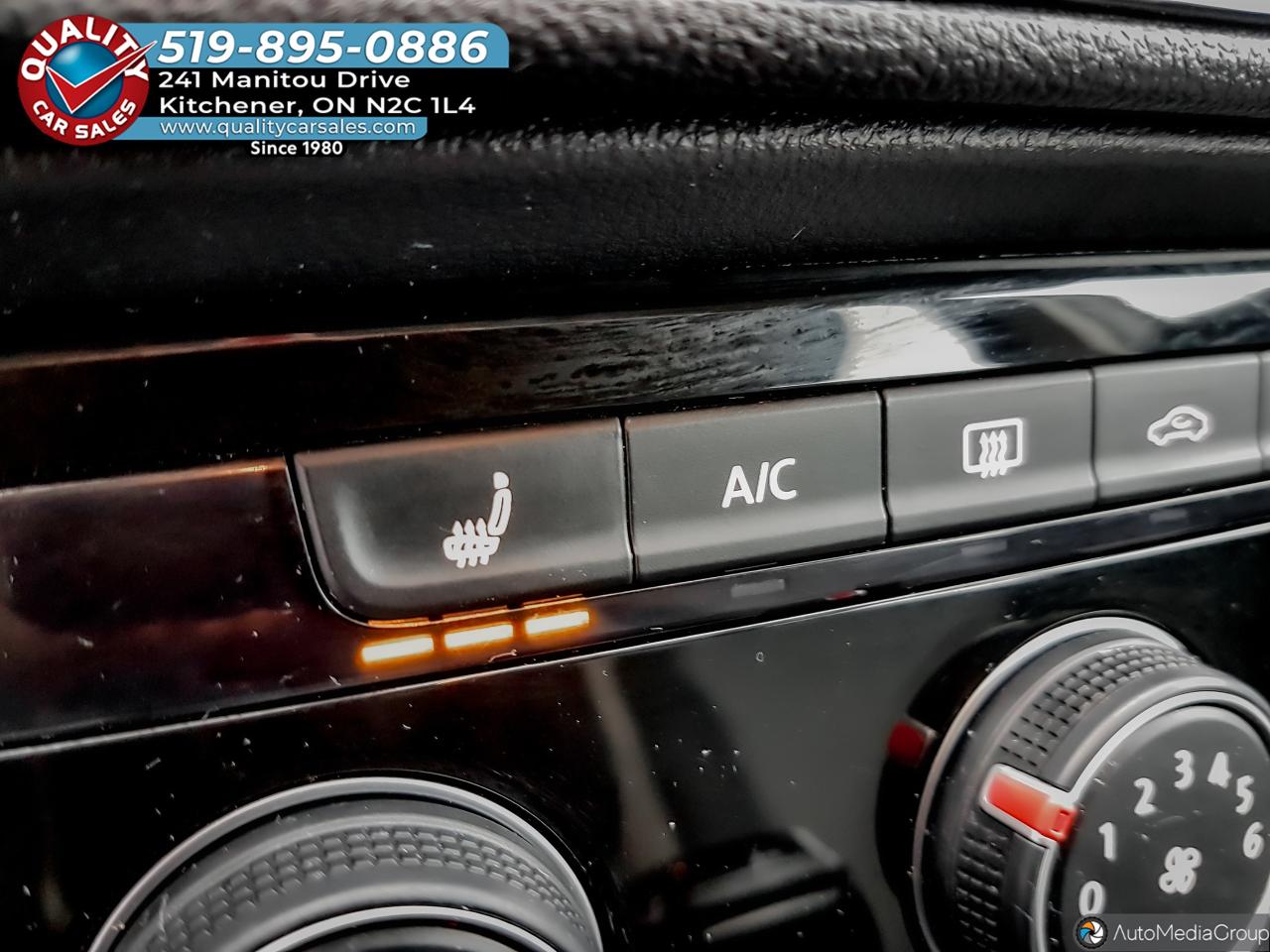 2024 Volkswagen Taos Trendline *HEATED SEATS* Photo