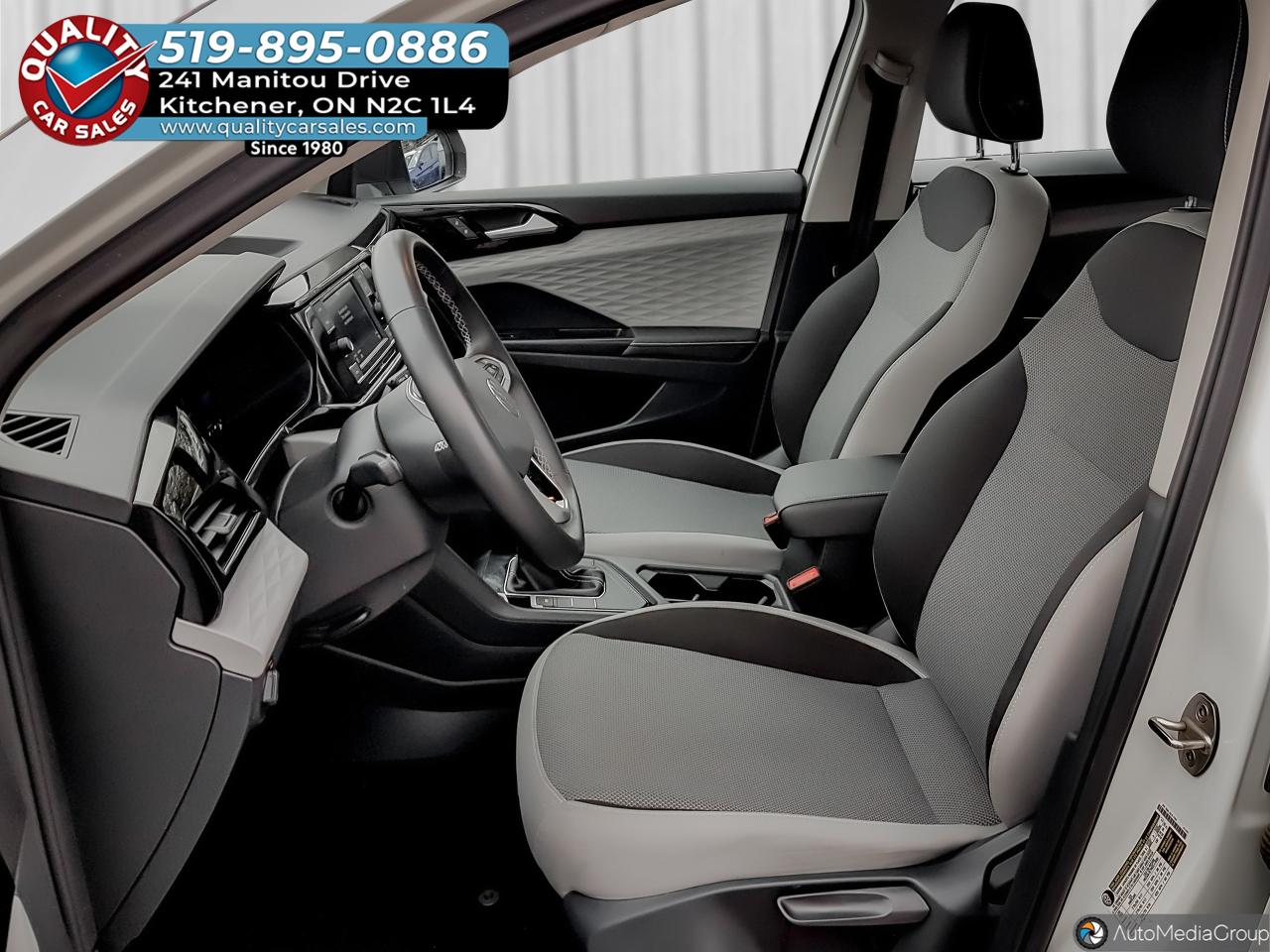 2024 Volkswagen Taos Trendline *HEATED SEATS* Photo