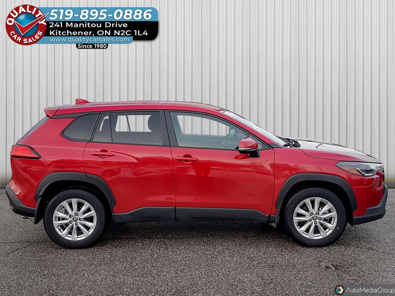 2023 Toyota Corolla Cross LE AWD *HEATED SEATS* Photo