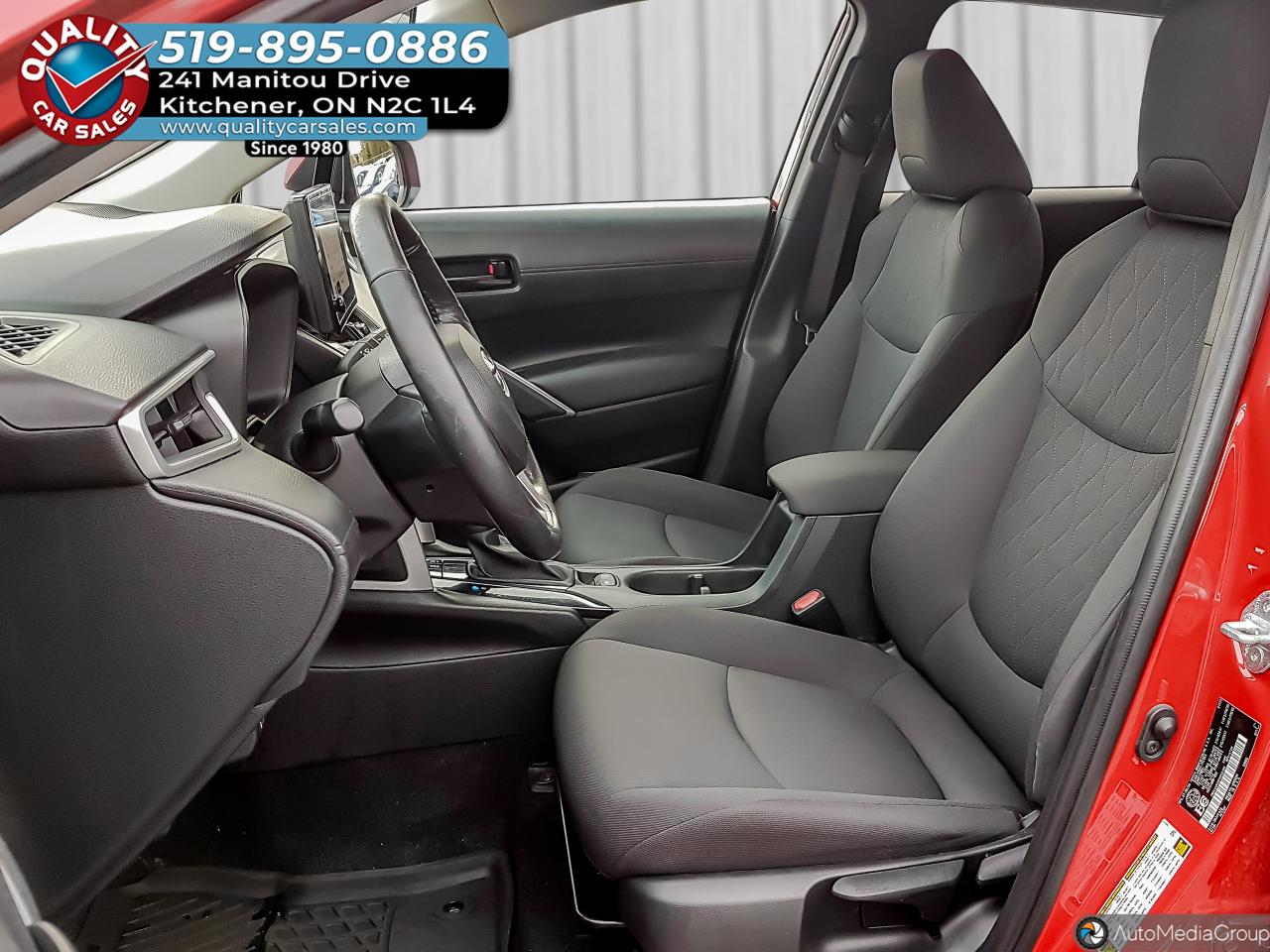 2023 Toyota Corolla Cross LE AWD *HEATED SEATS* Photo