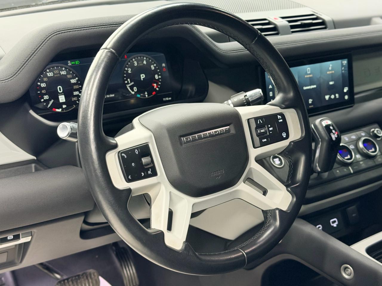 2022 Land Rover Defender 110S|NAV|360CAM|BSM|LANE DEP|MERIDIAN SOUND| Photo