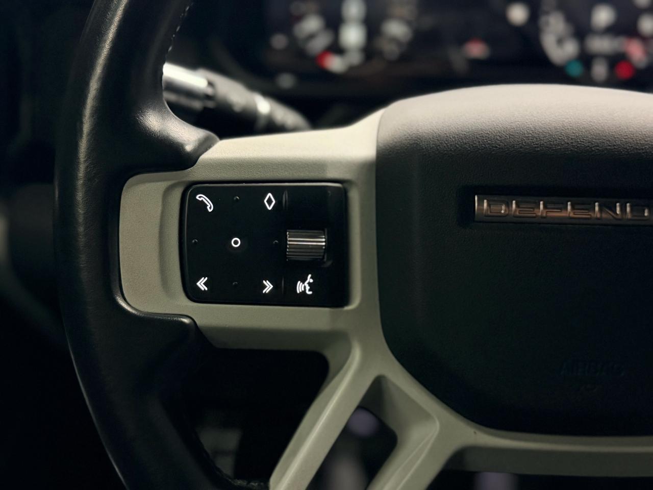 2022 Land Rover Defender 110S|NAV|360CAM|BSM|LANE DEP|MERIDIAN SOUND| Photo