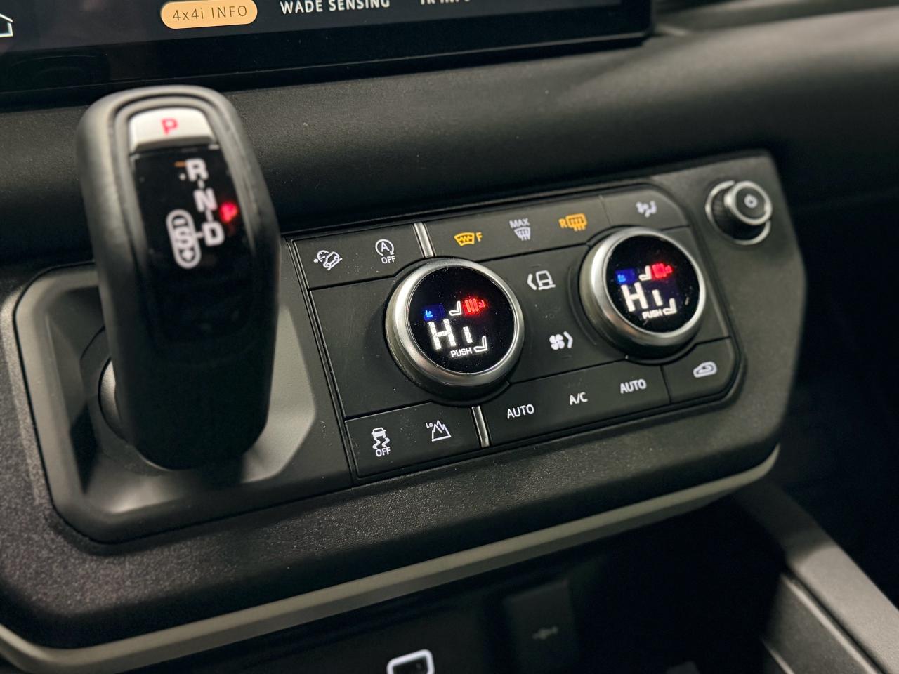 2022 Land Rover Defender 110S|NAV|360CAM|BSM|LANE DEP|MERIDIAN SOUND| Photo