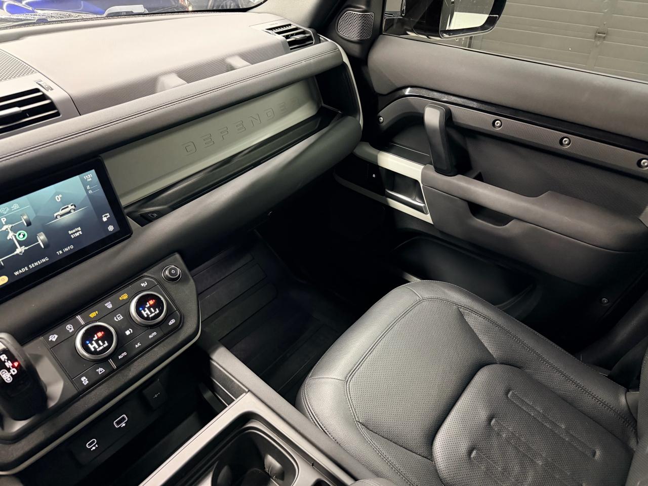 2022 Land Rover Defender 110S|NAV|360CAM|BSM|LANE DEP|MERIDIAN SOUND| Photo