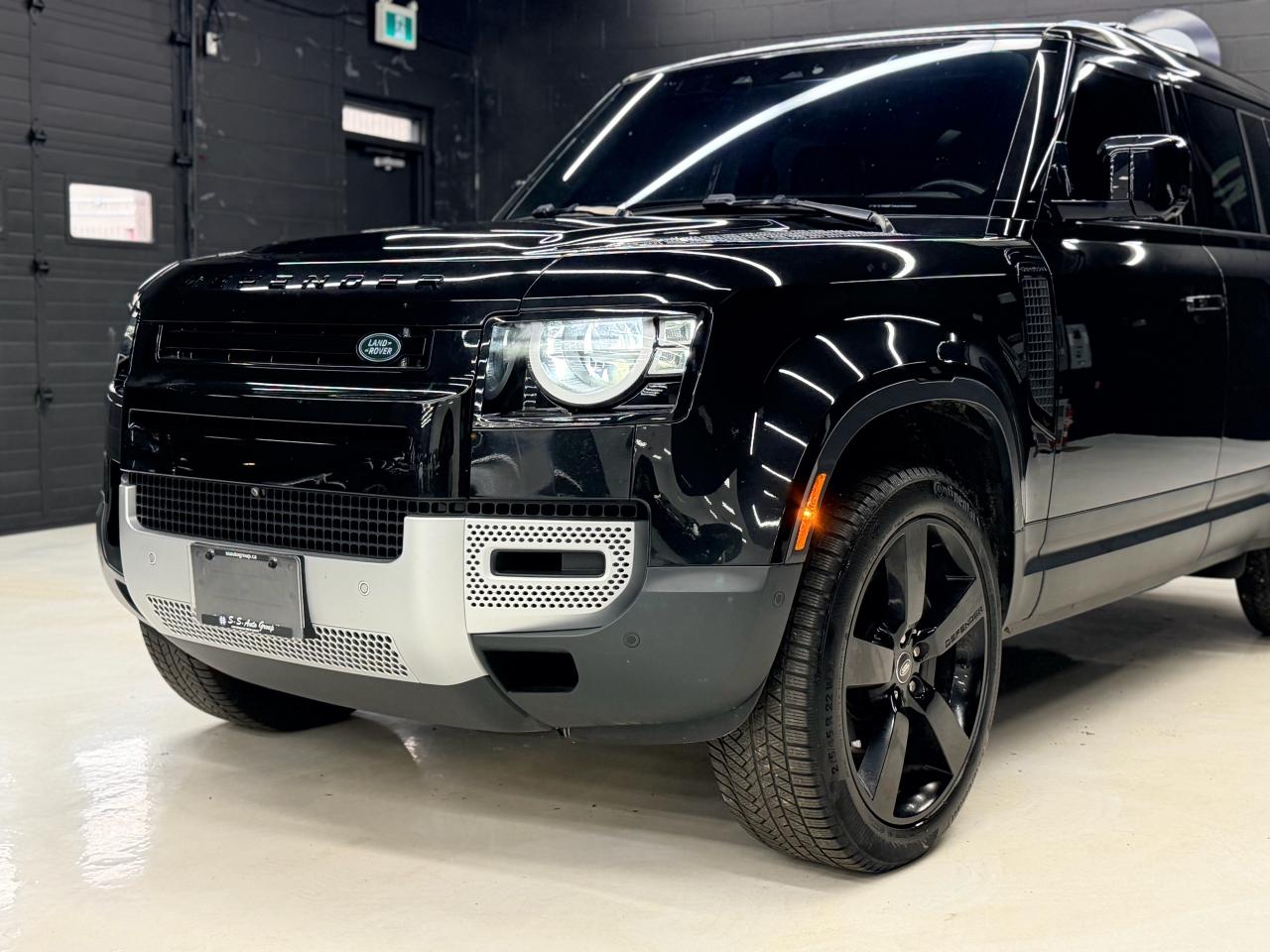 2022 Land Rover Defender 110S|NAV|360CAM|BSM|LANE DEP|MERIDIAN SOUND| Photo