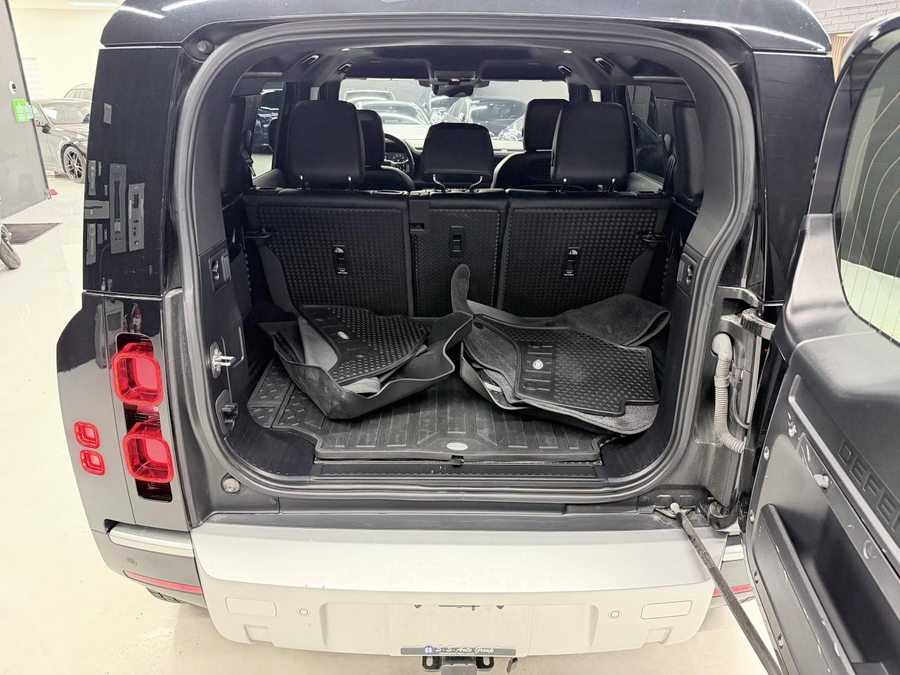 2022 Land Rover Defender 110S|NAV|360CAM|BSM|LANE DEP|MERIDIAN SOUND| Photo