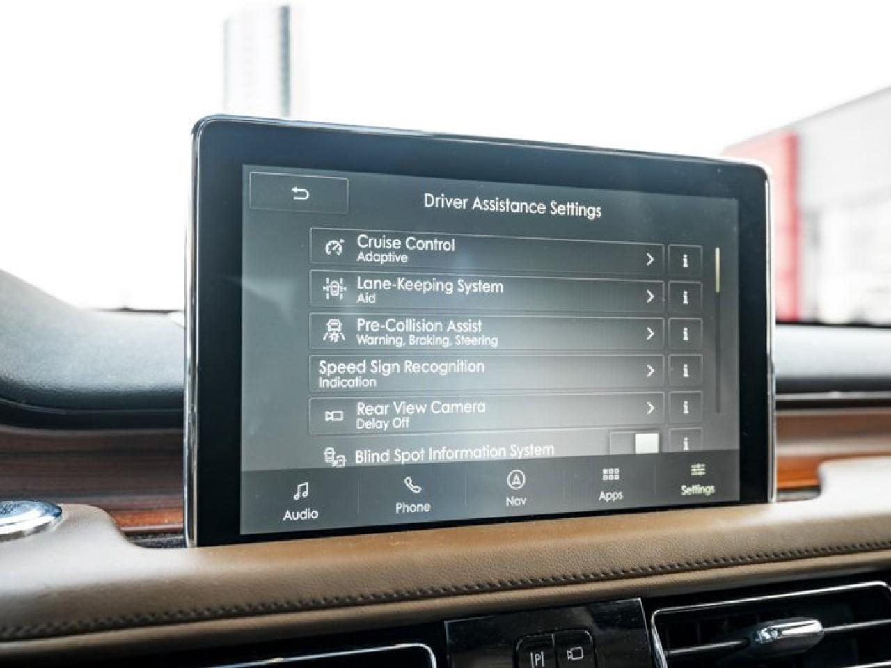 2022 Lincoln Aviator Reserve AWD Panoroof Heated Vented Seats 360 Cam Revel Audio Photo