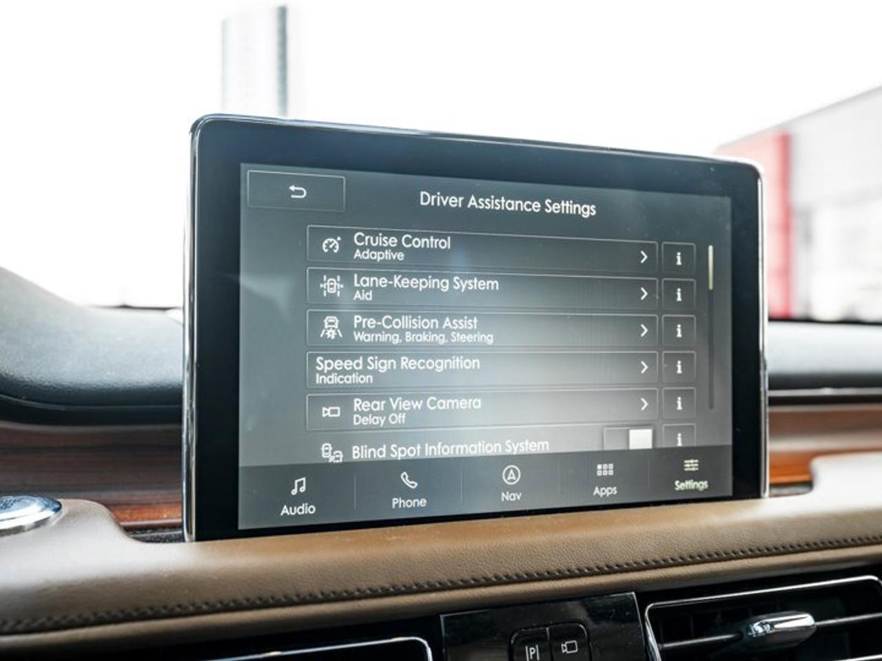 2022 Lincoln Aviator Reserve AWD Panoroof Heated Vented Seats 360 Cam Revel Audio Photo