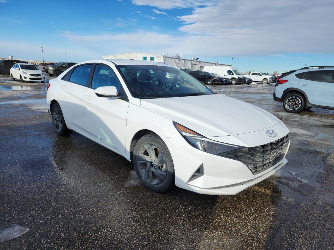2023 Hyundai Elantra Preferred Photo
