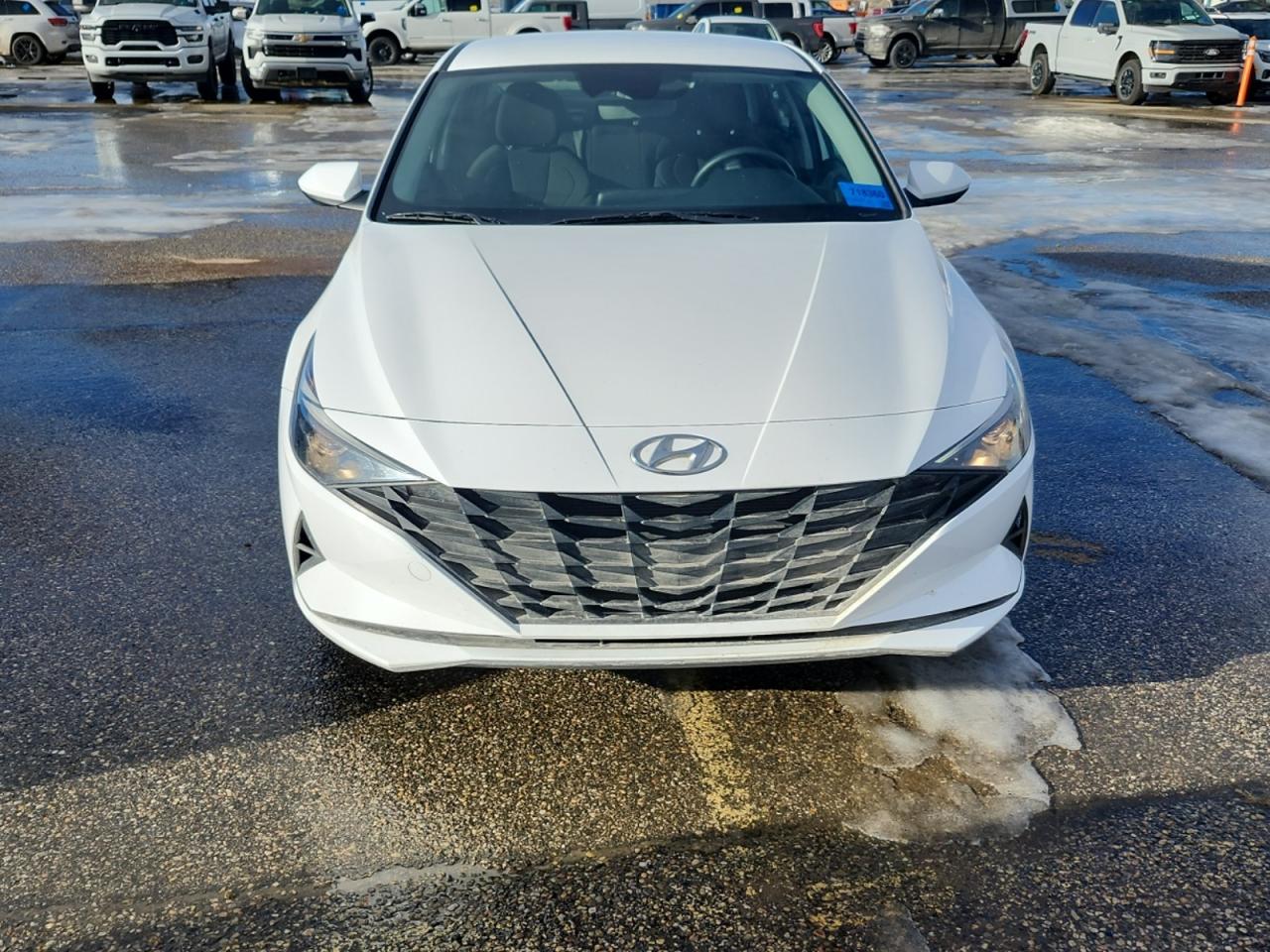 2023 Hyundai Elantra Preferred Photo