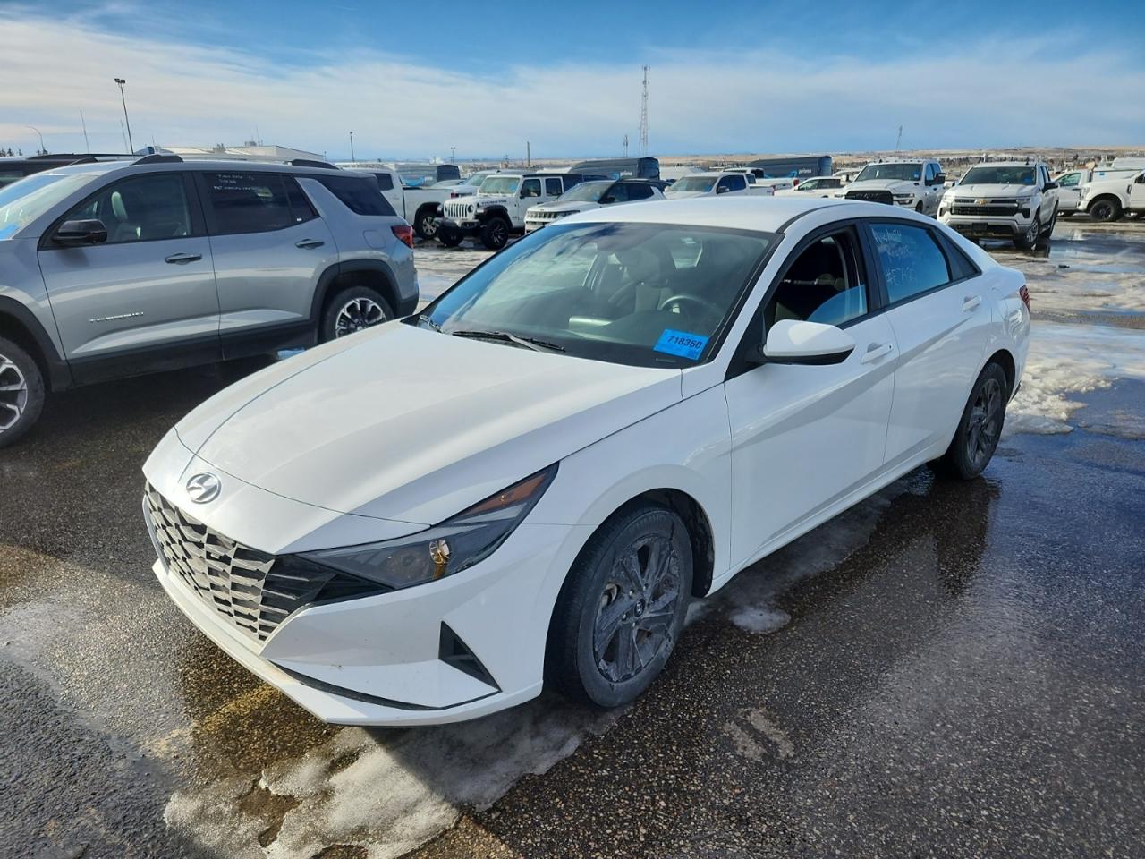 2023 Hyundai Elantra Preferred Photo0