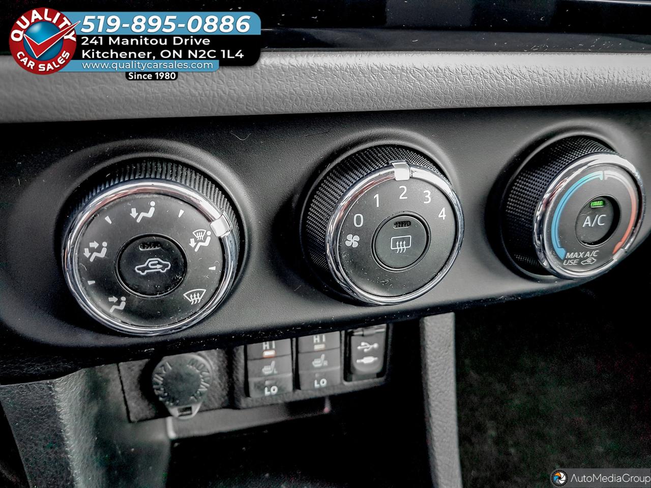 2015 Toyota Corolla LE *HEATED SEATS* Photo