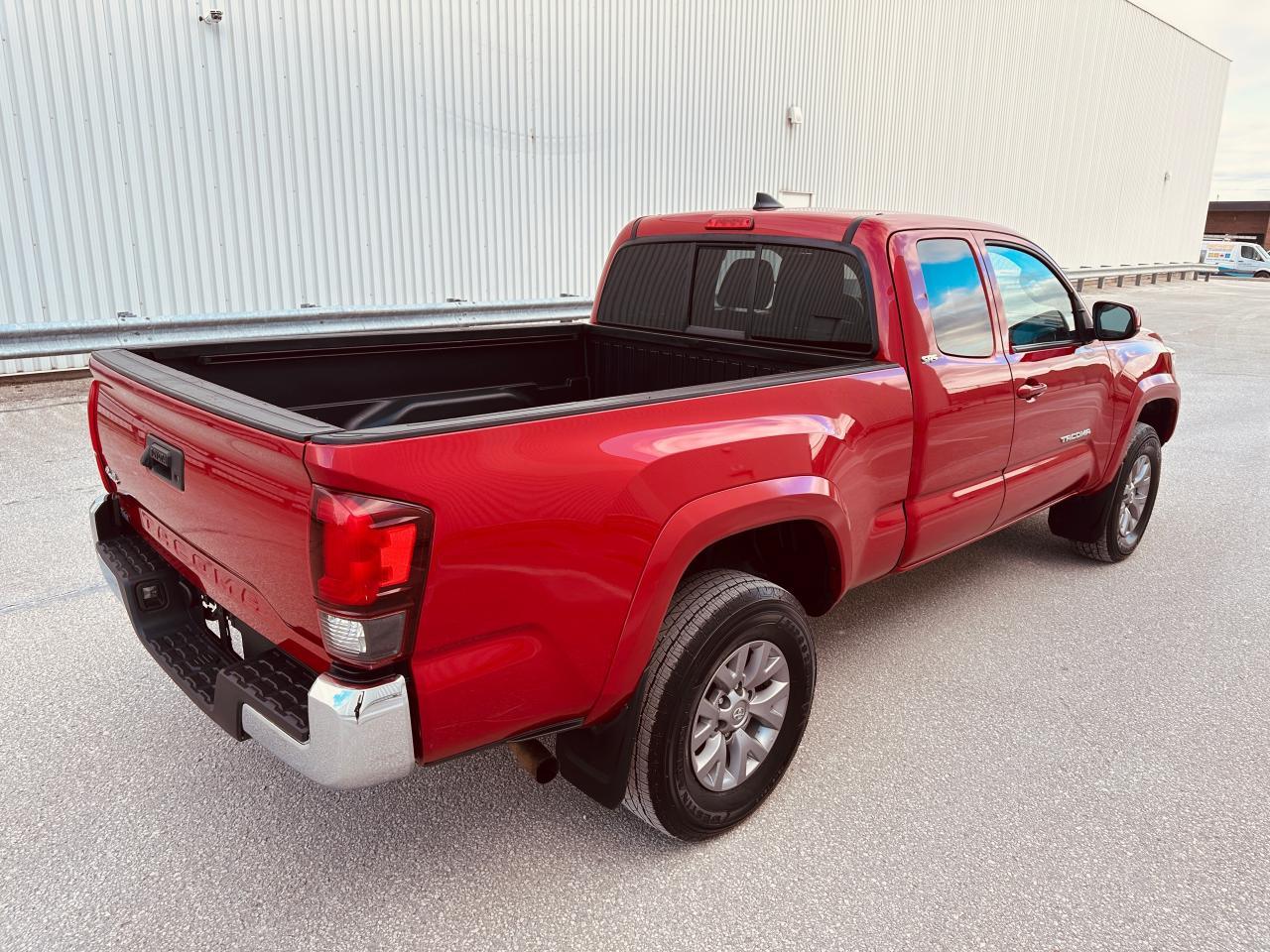 2019 Toyota Tacoma SR5 4WD Clyinders ( Discounted Price ) Photo4