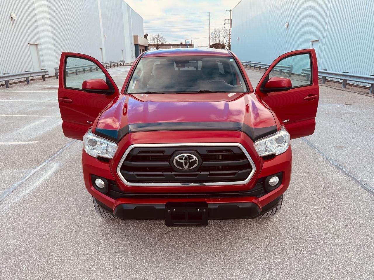 2019 Toyota Tacoma SR5 4WD Clyinders ( Discounted Price ) Photo3